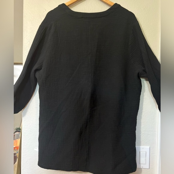 Kona Sol Black Slub Cotton with 3/4 Sleeves Coverup. Front Pockets, Split Neck. - Picture 2 of 12